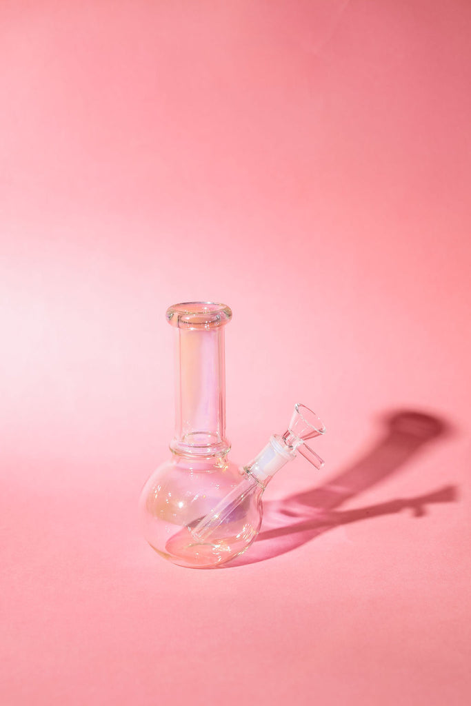 The Baby Bong is irridescent 